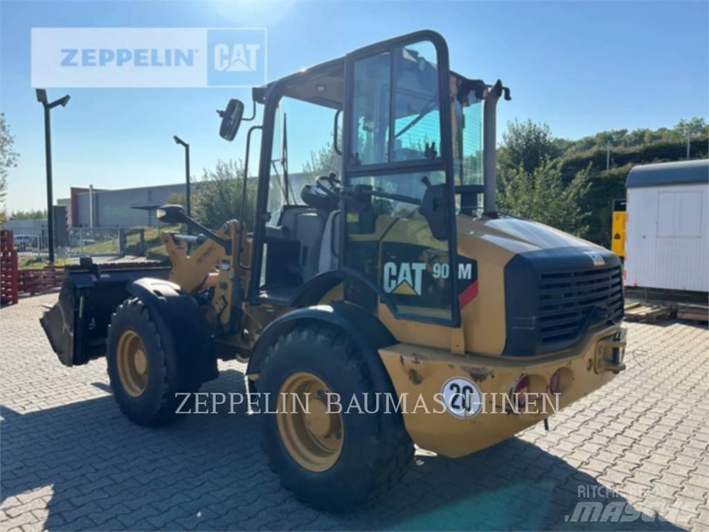 CAT 908M Incarcator pe pneuri