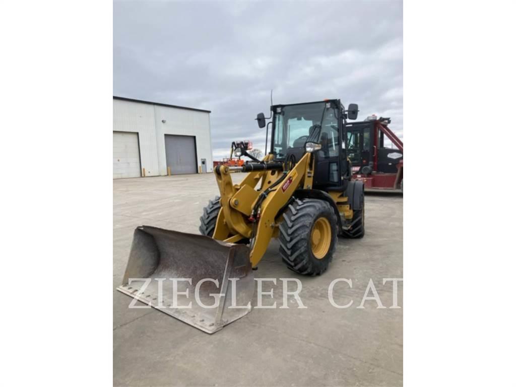 CAT 908M Incarcator pe pneuri