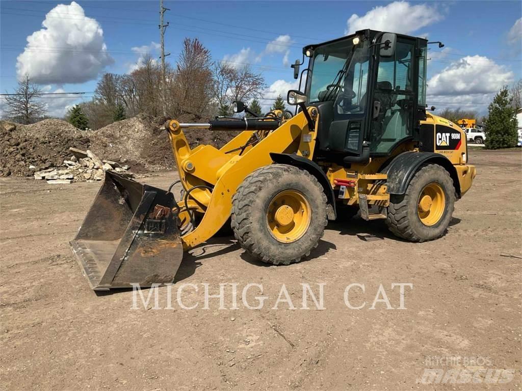 CAT 908M Incarcator pe pneuri