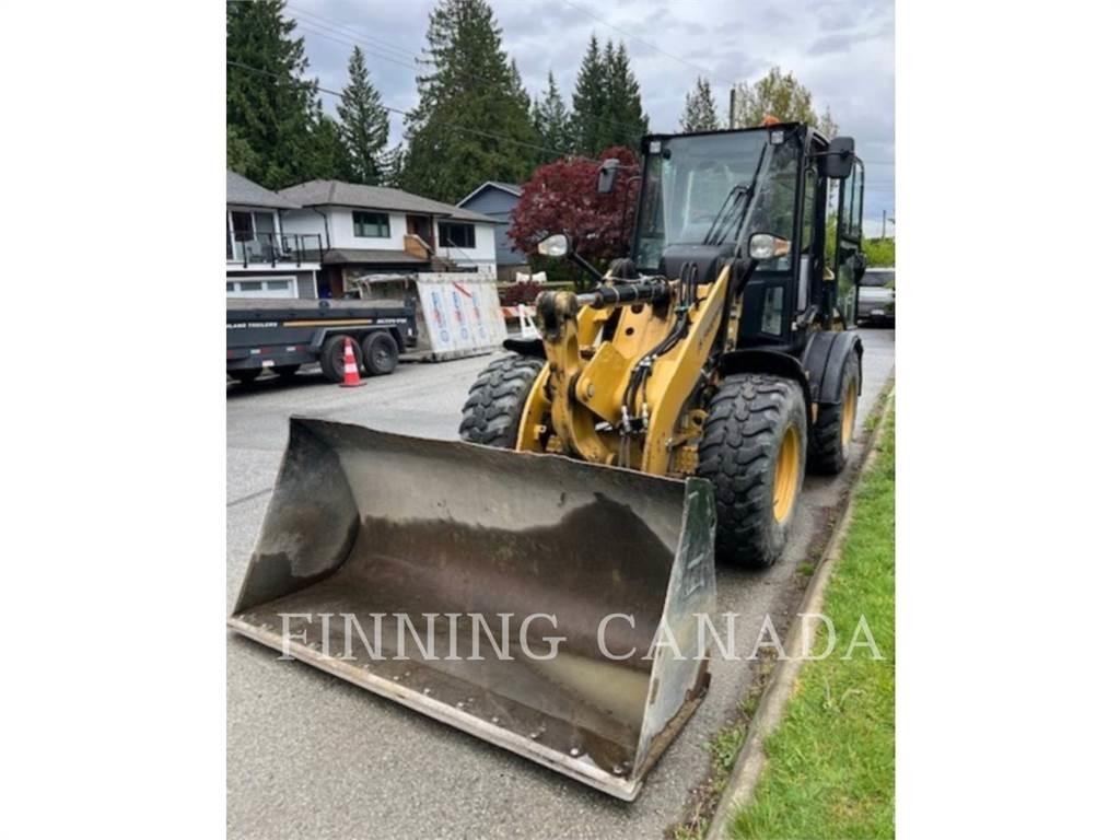 CAT 908M Incarcator pe pneuri