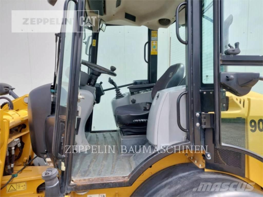 CAT 908M Incarcator pe pneuri