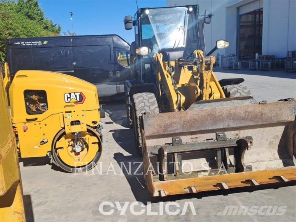 CAT 908M Incarcator pe pneuri