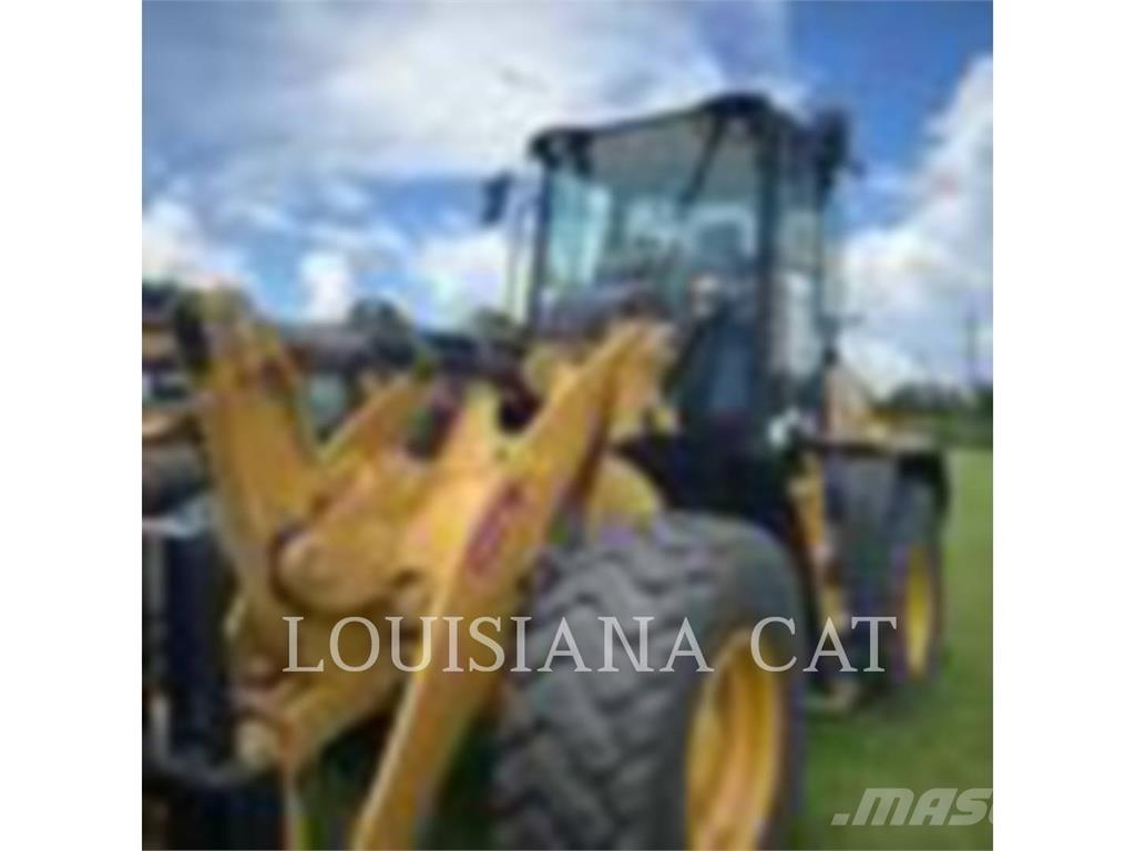 CAT 910 Incarcator pe pneuri
