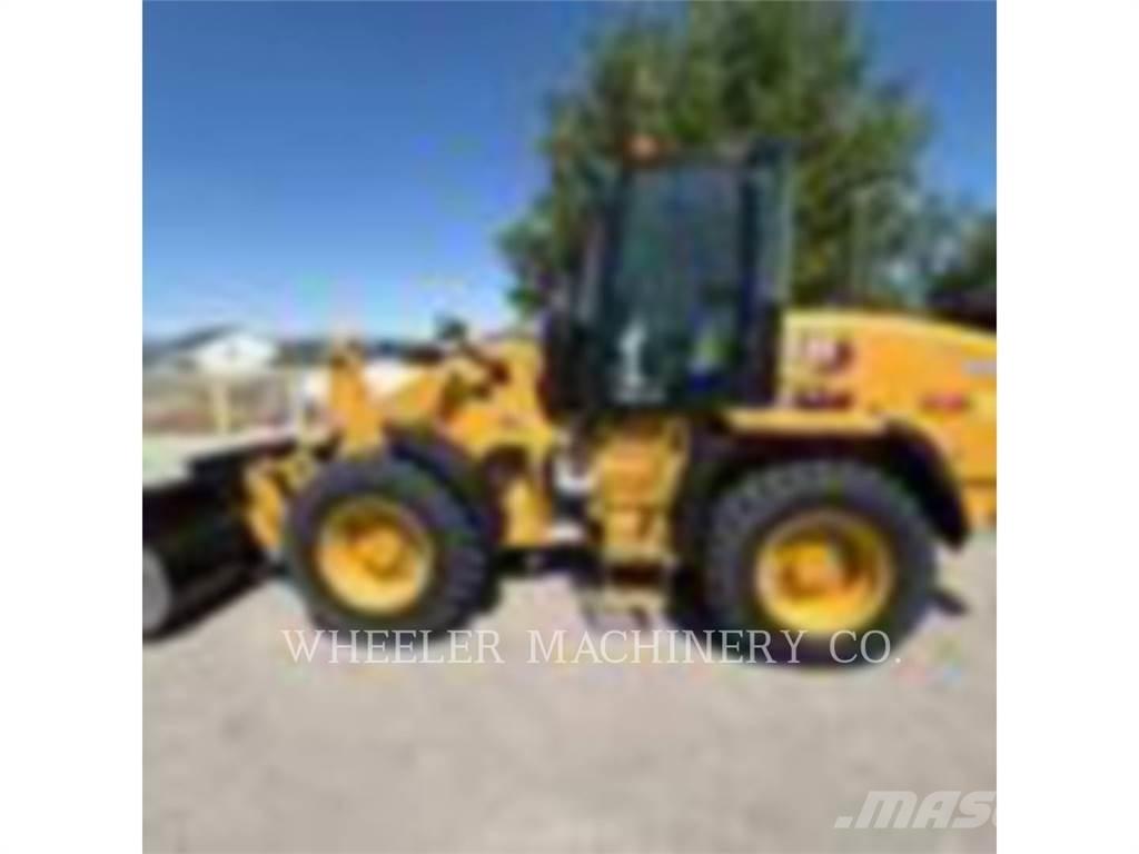 CAT 910 Incarcator pe pneuri