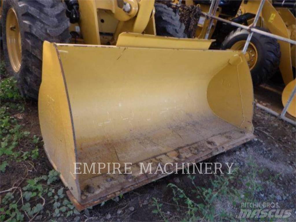 CAT 910M Incarcator pe pneuri