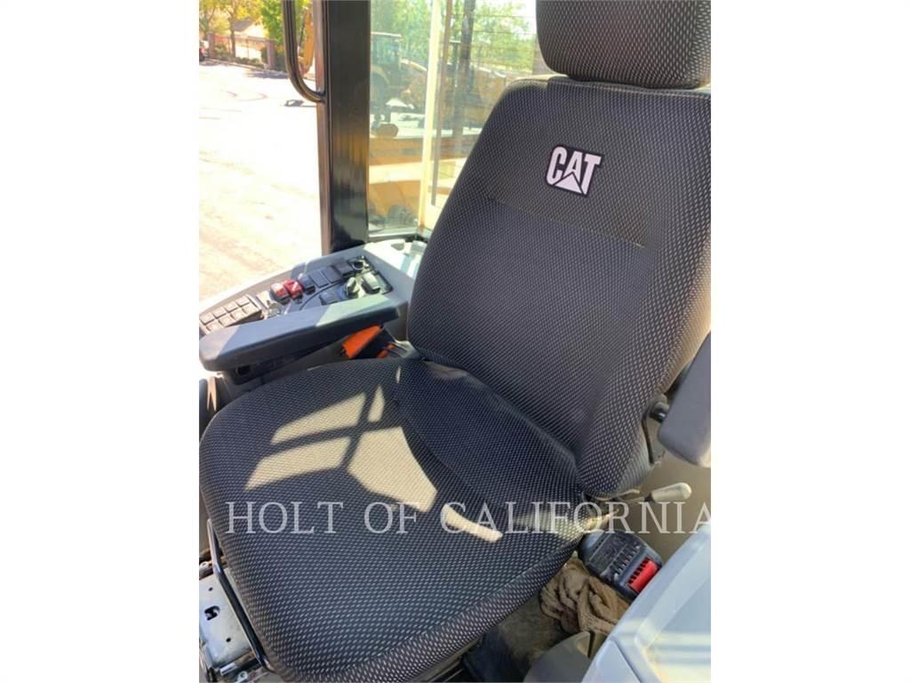 CAT 914 Incarcator pe pneuri