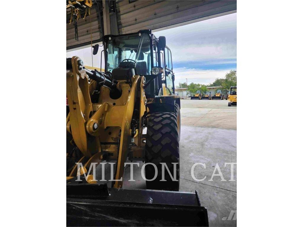 CAT 914 Incarcator pe pneuri