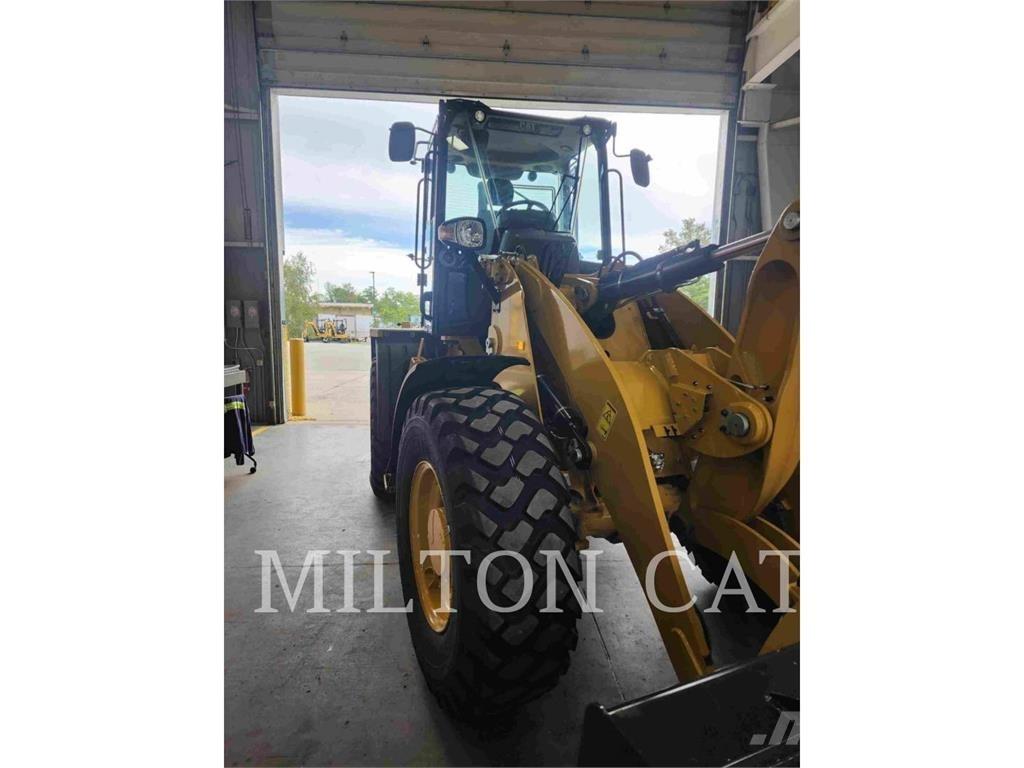 CAT 914 Incarcator pe pneuri