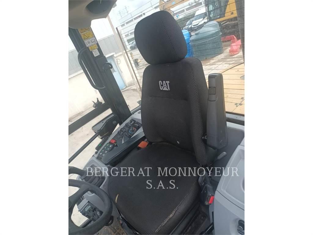 CAT 914M Incarcator pe pneuri