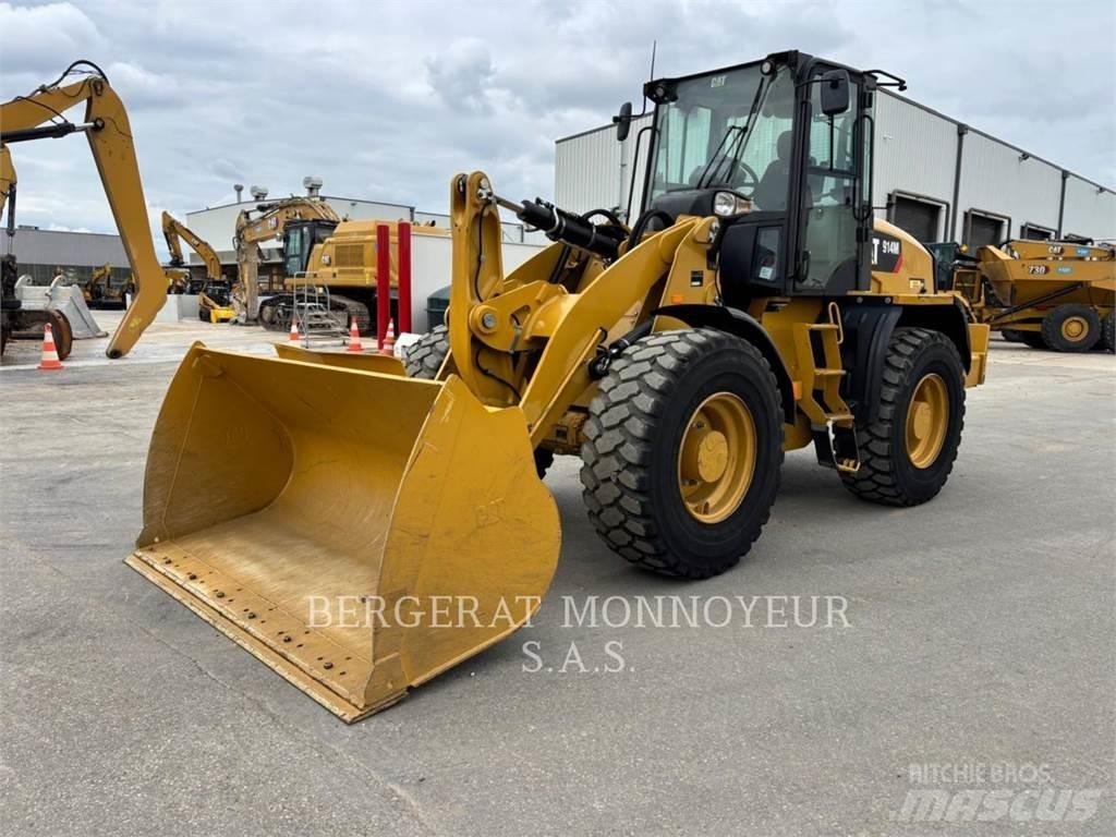 CAT 914M Incarcator pe pneuri