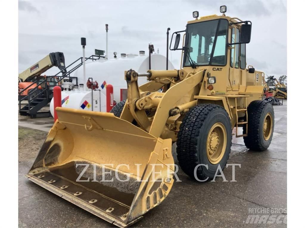 CAT 916 Incarcator pe pneuri