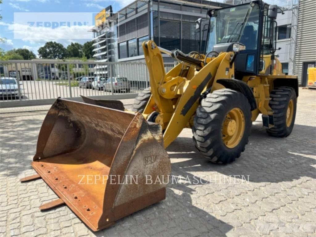 CAT 918M Incarcator pe pneuri