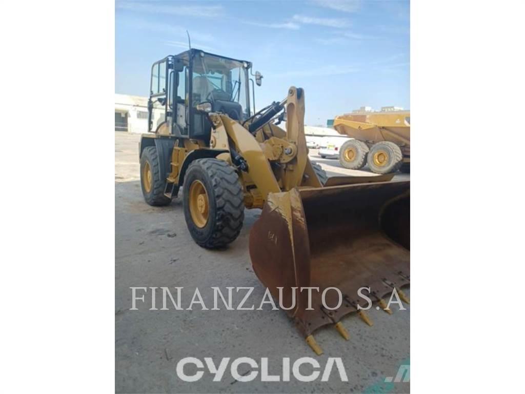 CAT 918M Incarcator pe pneuri