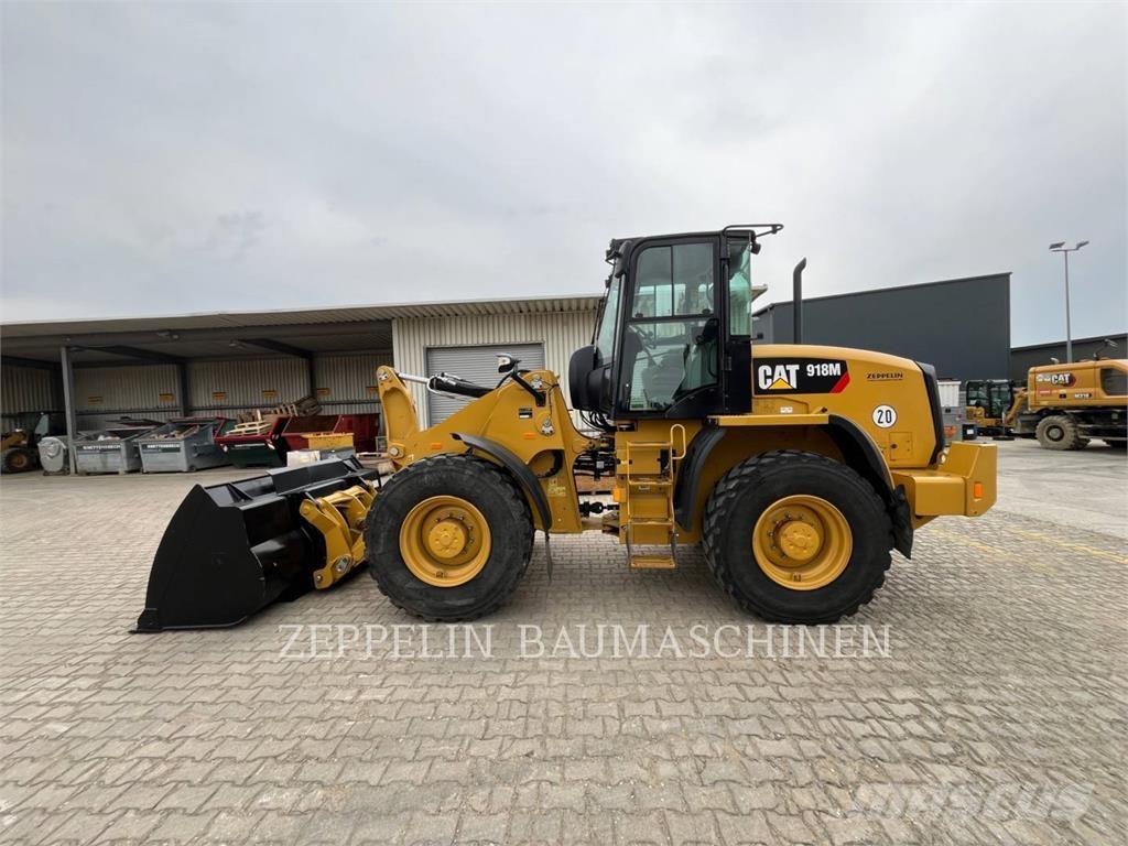 CAT 918M Incarcator pe pneuri