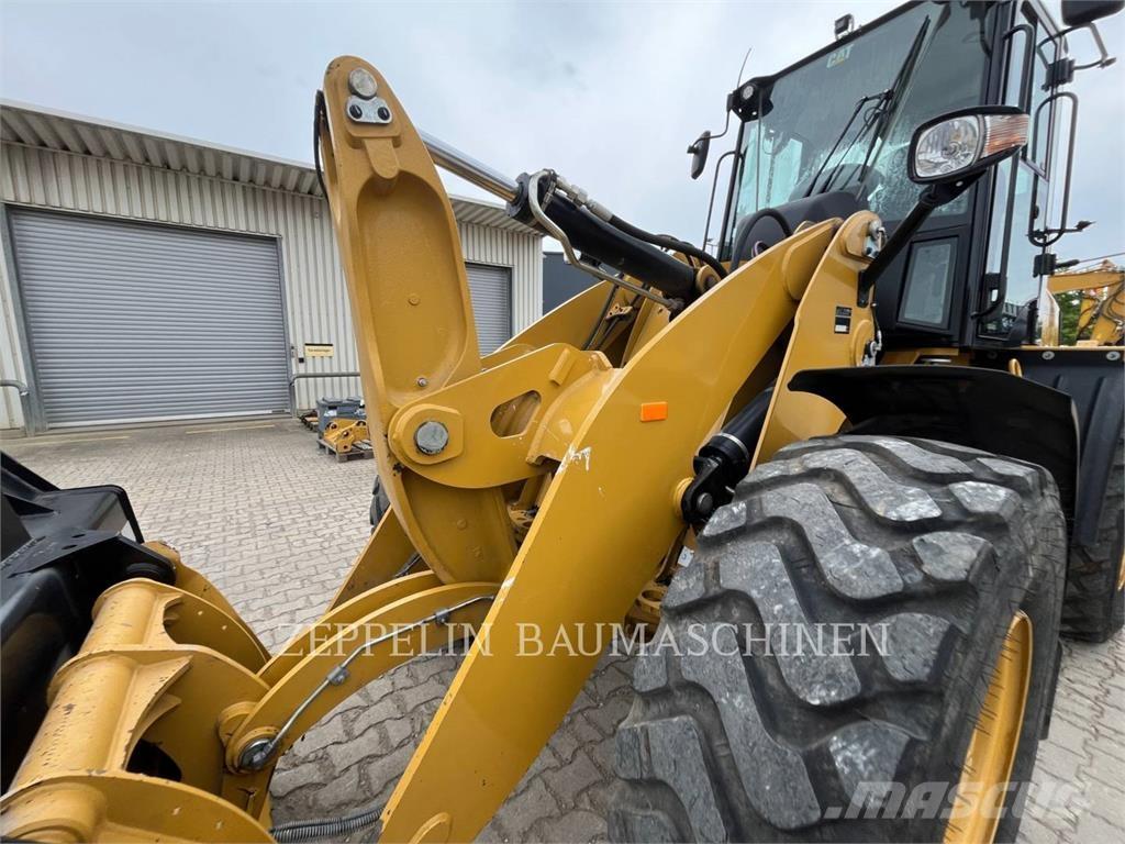 CAT 918M Incarcator pe pneuri