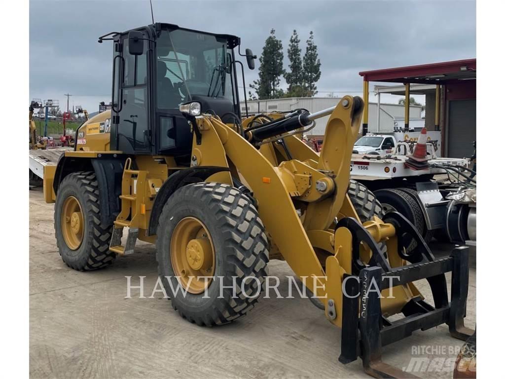 CAT 920 Incarcator pe pneuri