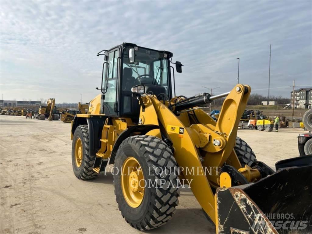 CAT 920-14 Incarcator pe pneuri