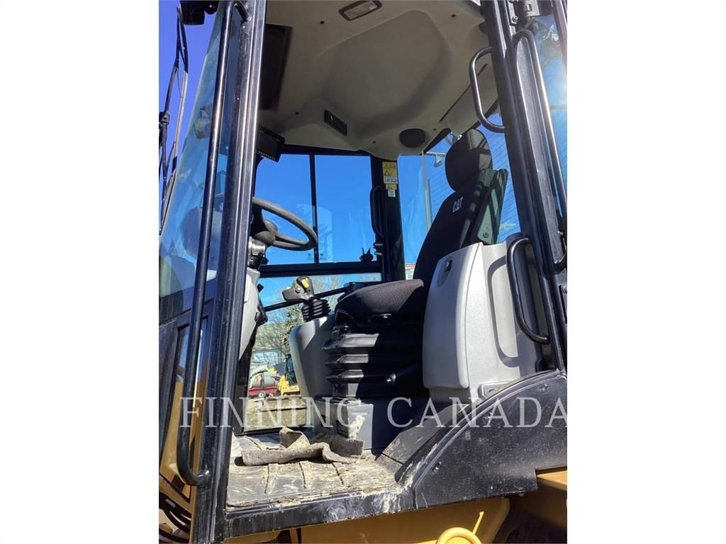 CAT 920-14 Incarcator pe pneuri