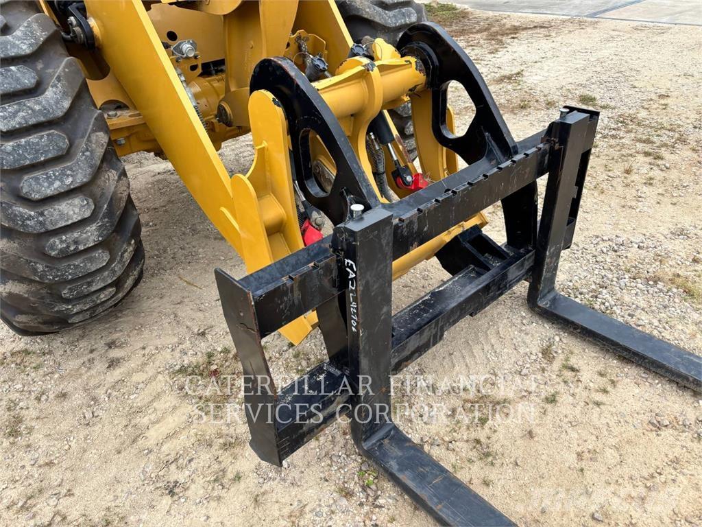 CAT 920-14 Incarcator pe pneuri