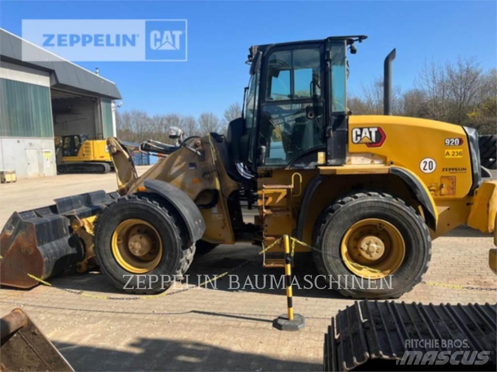 CAT 920-14A Incarcator pe pneuri