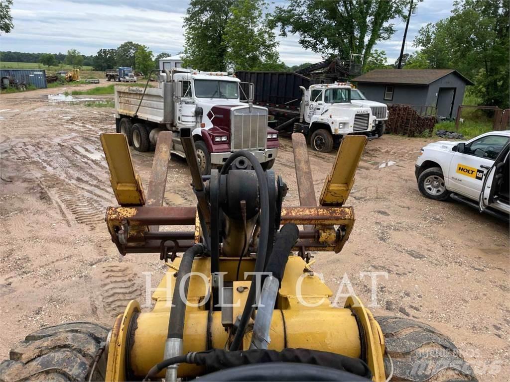 CAT 924G Incarcator pe pneuri