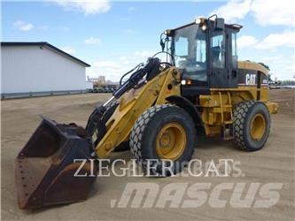 CAT 924G Incarcator pe pneuri