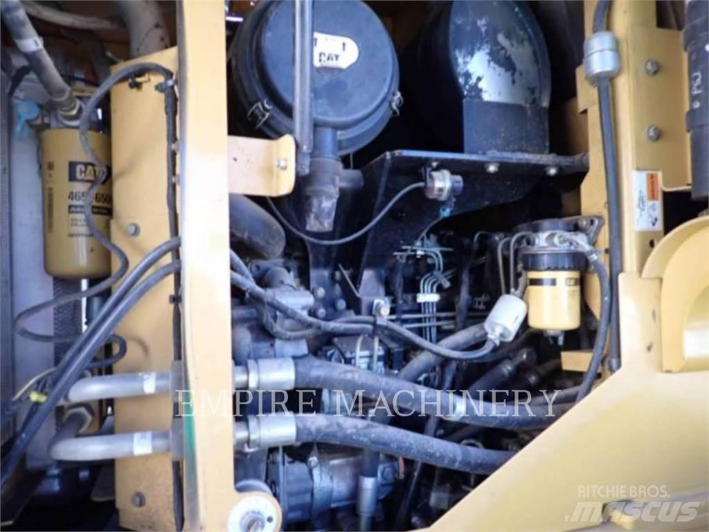 CAT 924G Incarcator pe pneuri
