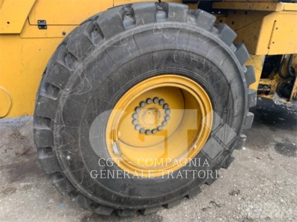 CAT 924K Incarcator pe pneuri
