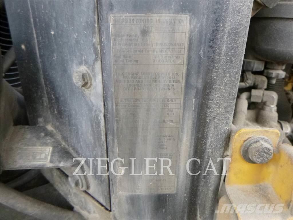 CAT 924K Incarcator pe pneuri