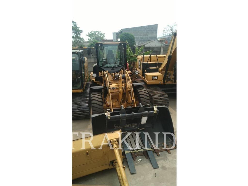 CAT 924K Incarcator pe pneuri