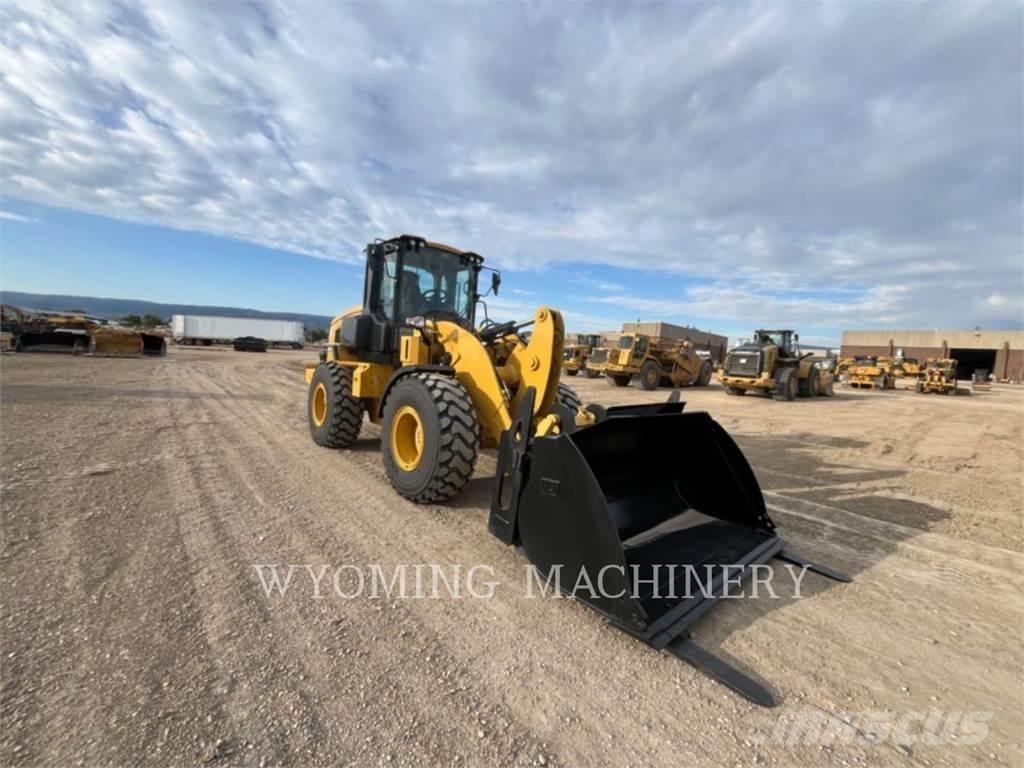 CAT 926 Incarcator pe pneuri