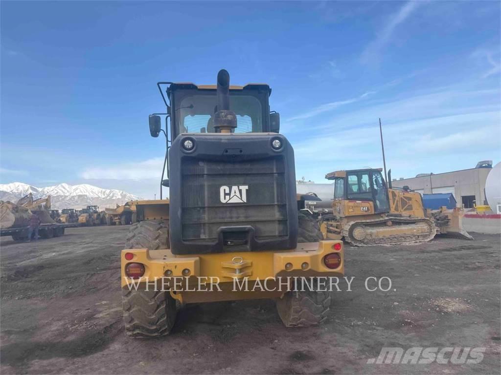 CAT 926 QC 3V Incarcator pe pneuri