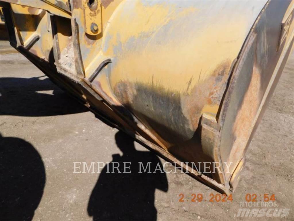 CAT 926M Incarcator pe pneuri