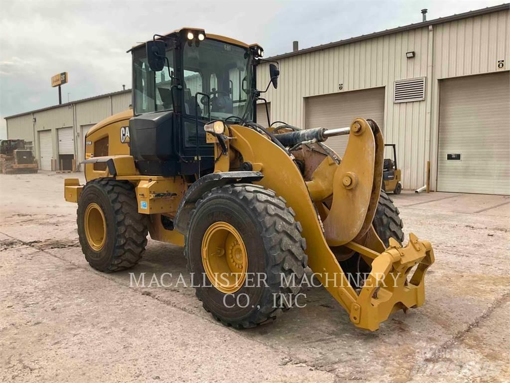 CAT 926M Incarcator pe pneuri