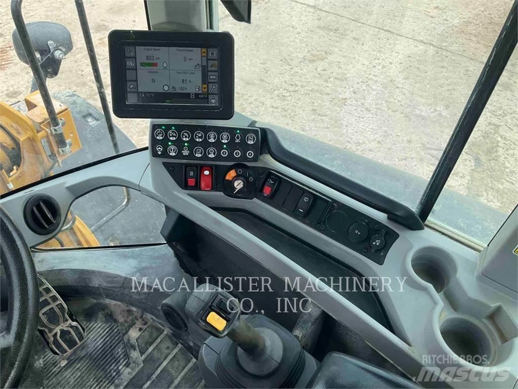 CAT 926M Incarcator pe pneuri