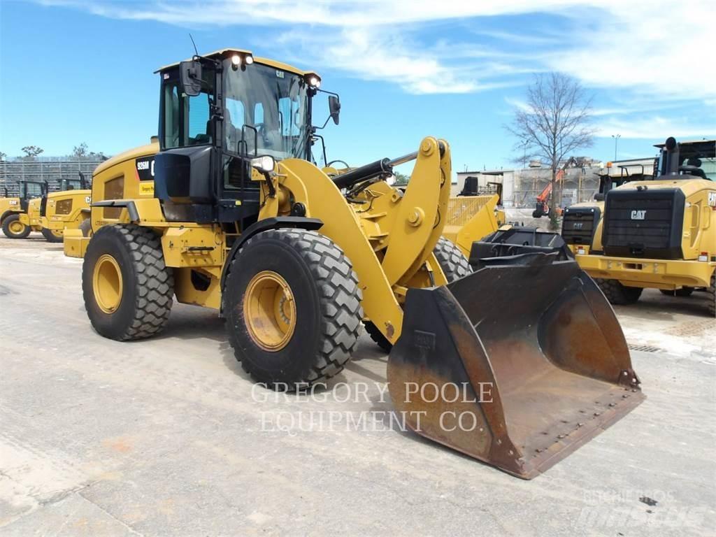 CAT 926M Incarcator pe pneuri