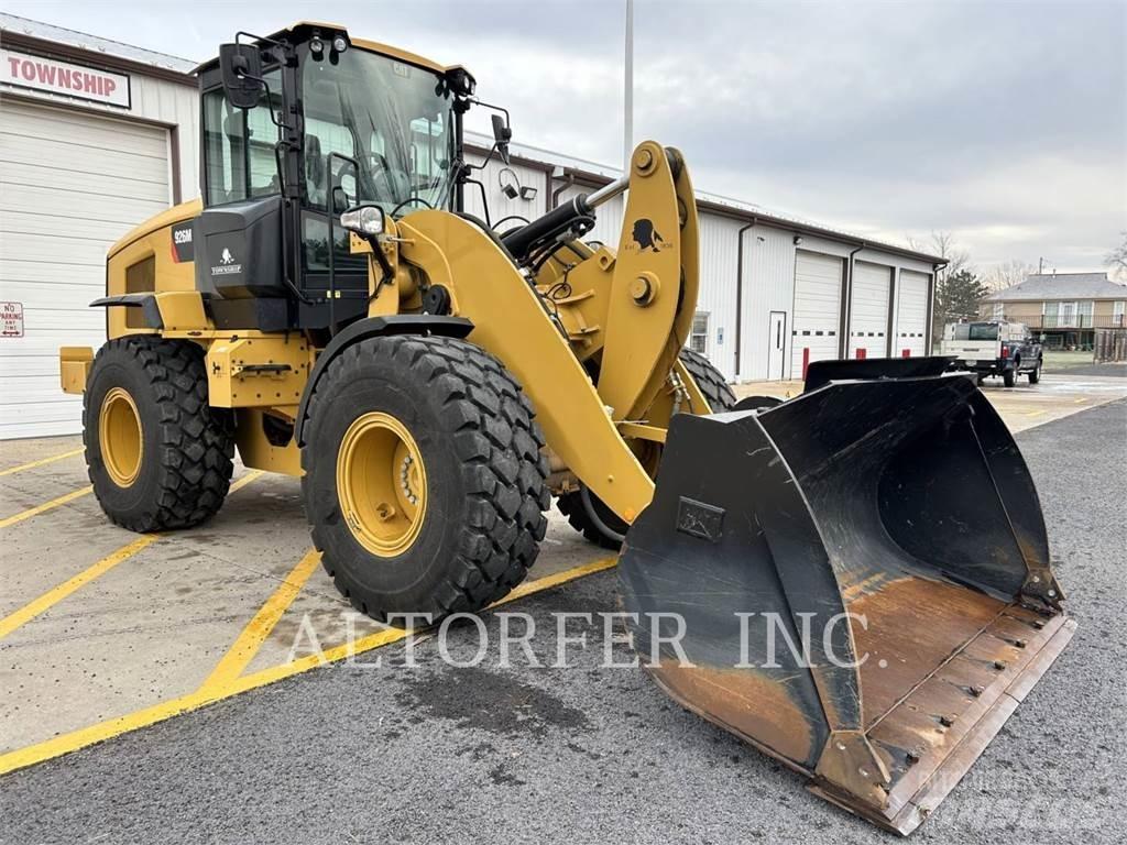 CAT 926M Incarcator pe pneuri
