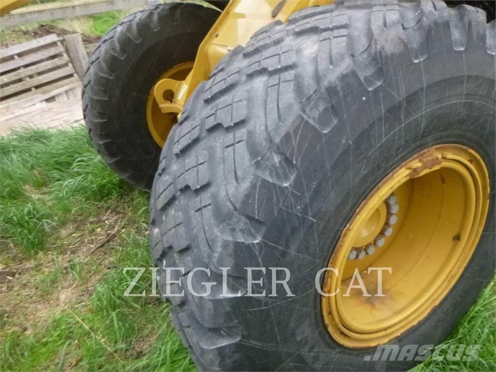 CAT 926M Incarcator pe pneuri