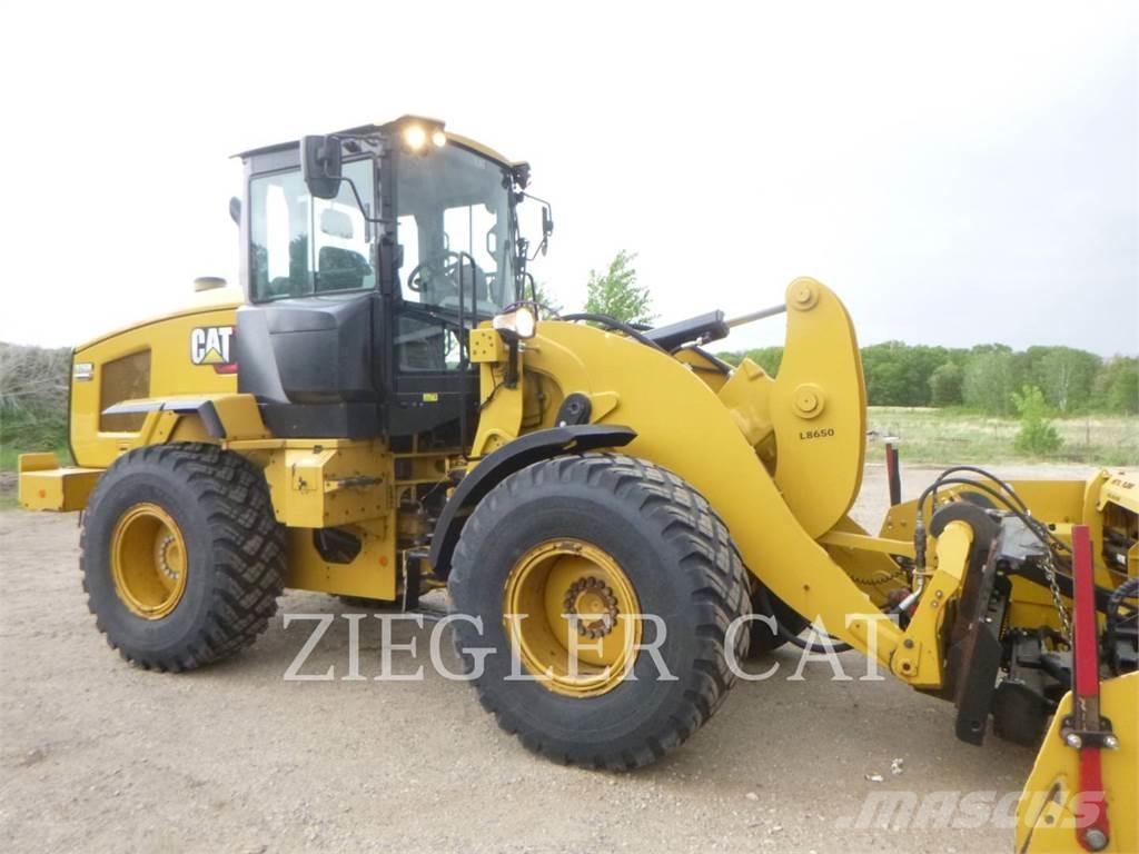 CAT 926M Incarcator pe pneuri