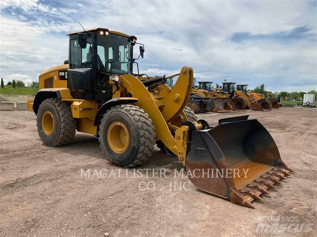CAT 926M Incarcator pe pneuri