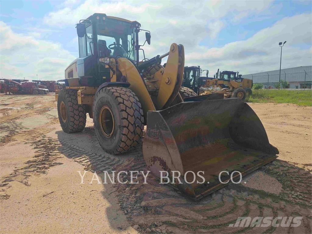 CAT 926M Incarcator pe pneuri