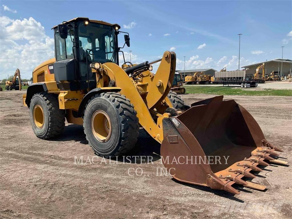 CAT 926M Incarcator pe pneuri