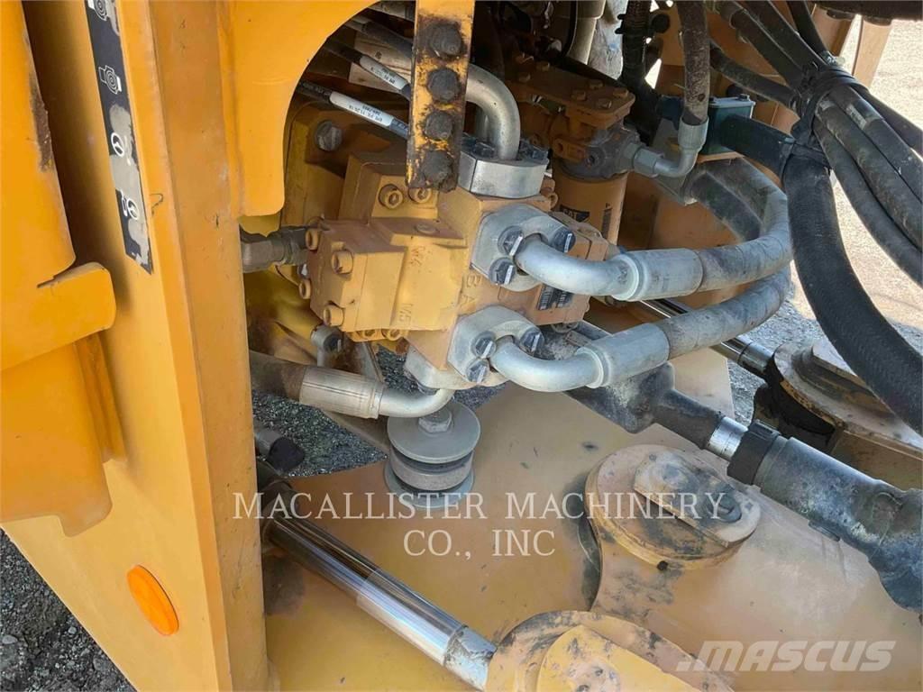 CAT 926M Incarcator pe pneuri
