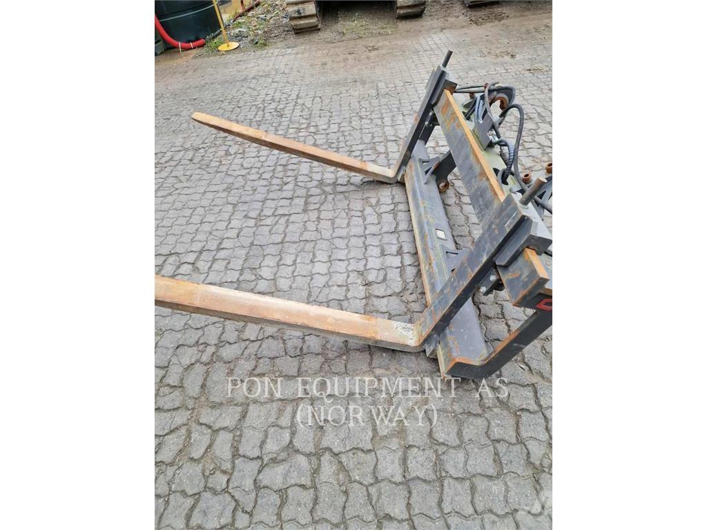 CAT 926M Incarcator pe pneuri