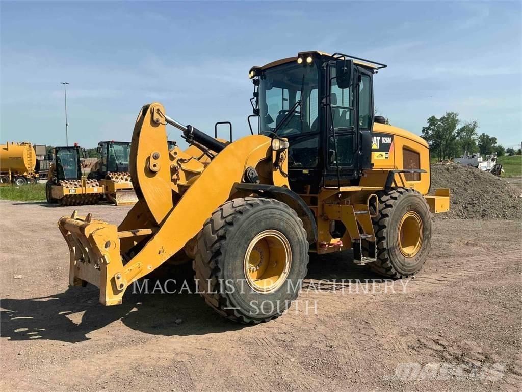 CAT 926M Incarcator pe pneuri