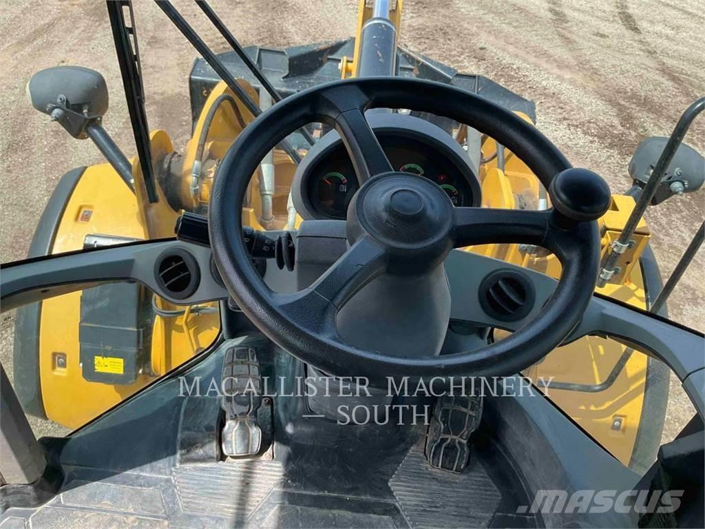 CAT 926M Incarcator pe pneuri