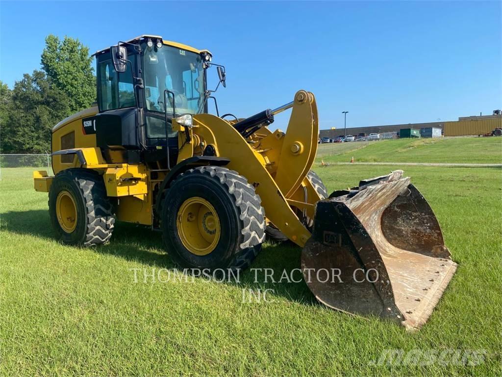 CAT 926M Incarcator pe pneuri