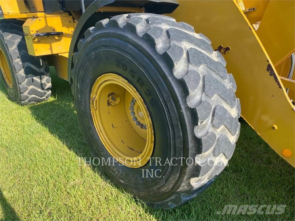 CAT 926M Incarcator pe pneuri