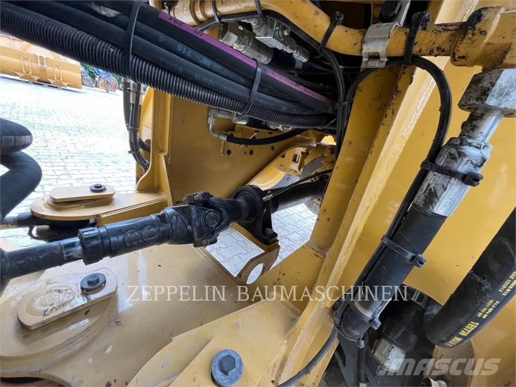 CAT 926M Incarcator pe pneuri