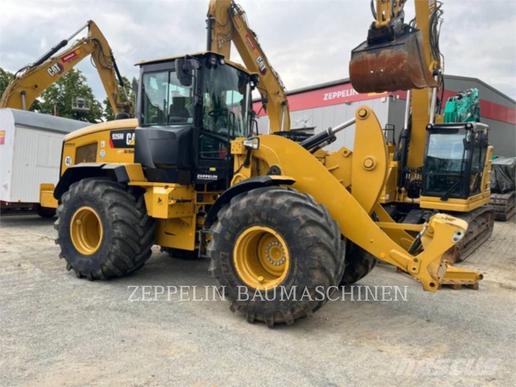 CAT 926M Incarcator pe pneuri